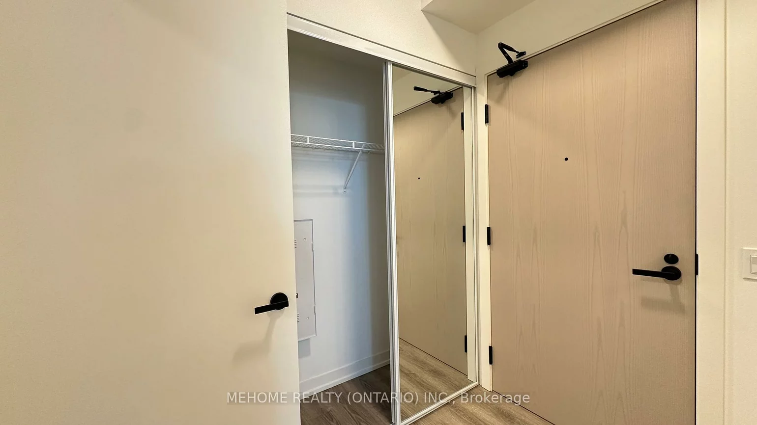 8, Interchange, Vaughan Corporate Centre, Vaughan