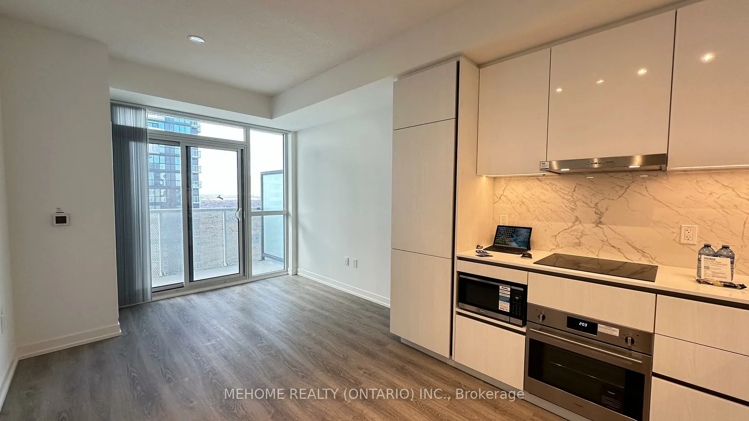 8, Interchange, Vaughan Corporate Centre, Vaughan