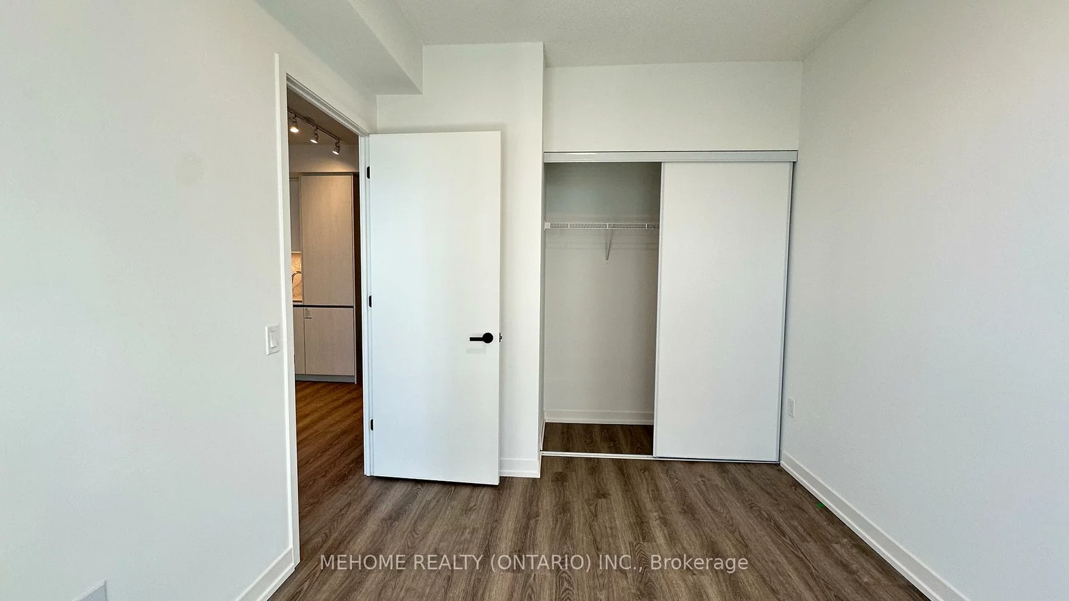 8, Interchange, Vaughan Corporate Centre, Vaughan