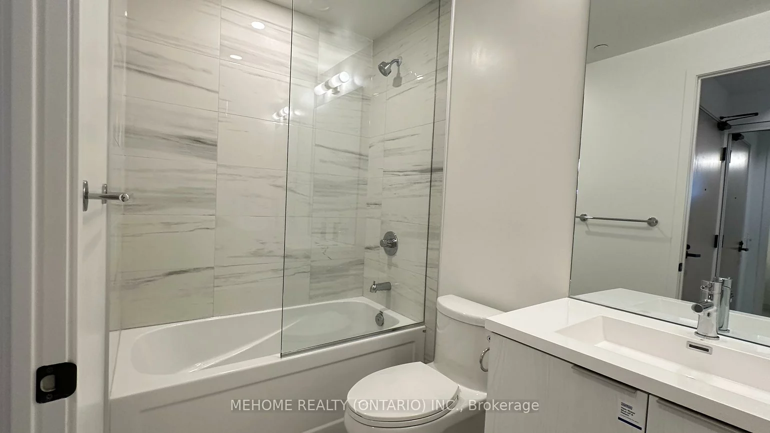 8, Interchange, Vaughan Corporate Centre, Vaughan