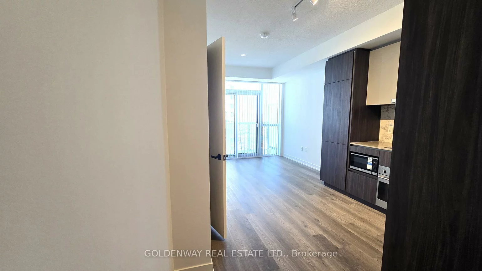 8, Interchange, Vaughan Corporate Centre, Vaughan