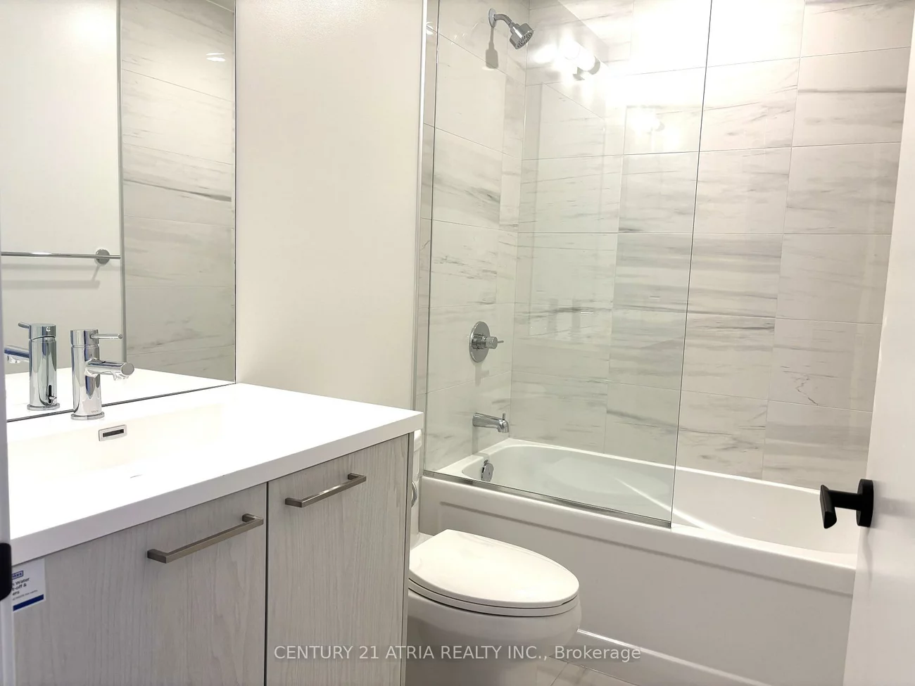 28, Interchange, Vaughan Corporate Centre, Vaughan