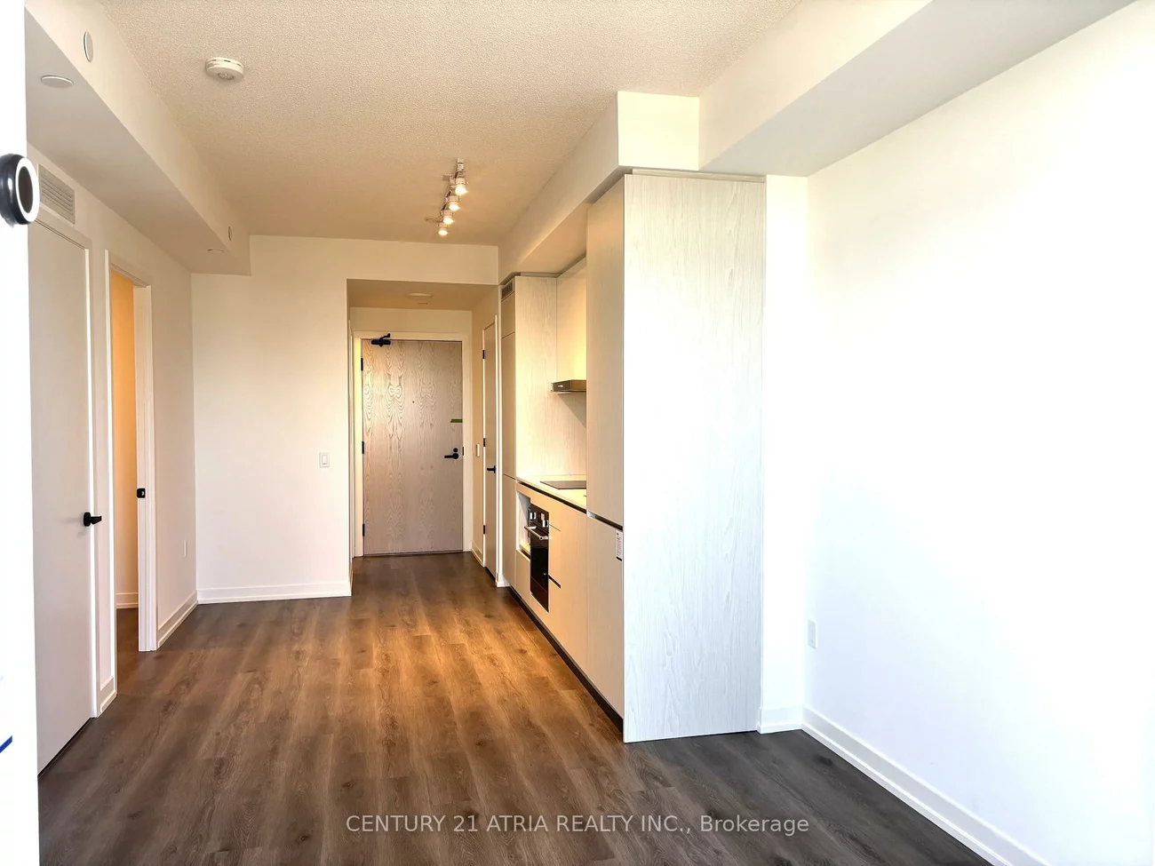 28, Interchange, Vaughan Corporate Centre, Vaughan