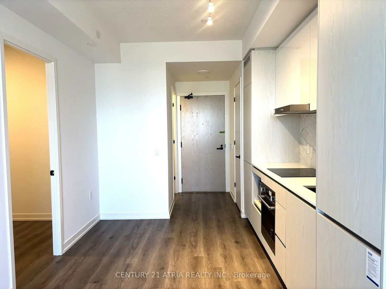 28, Interchange, Vaughan Corporate Centre, Vaughan