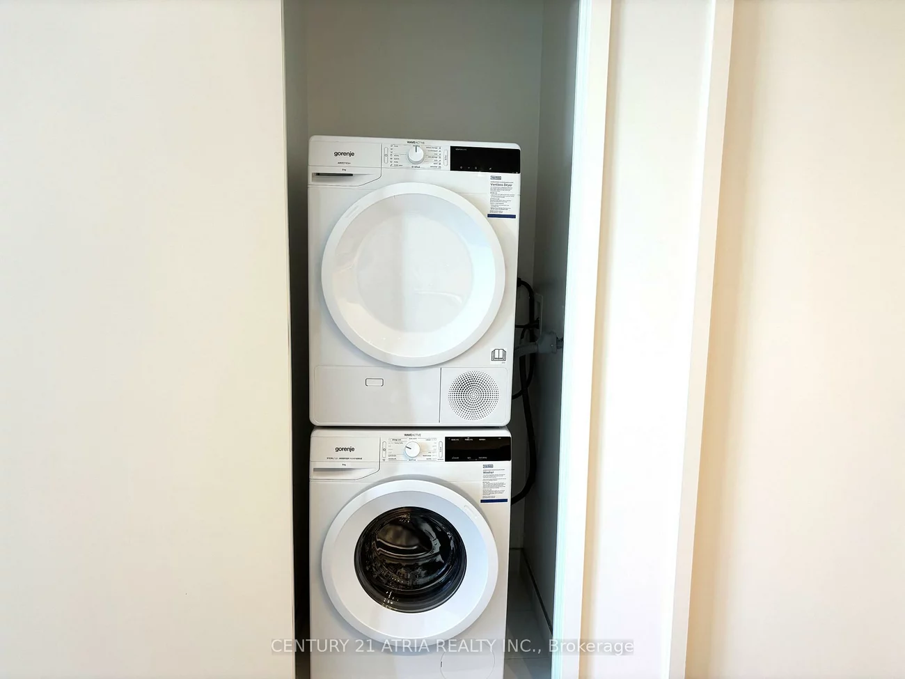 28, Interchange, Vaughan Corporate Centre, Vaughan