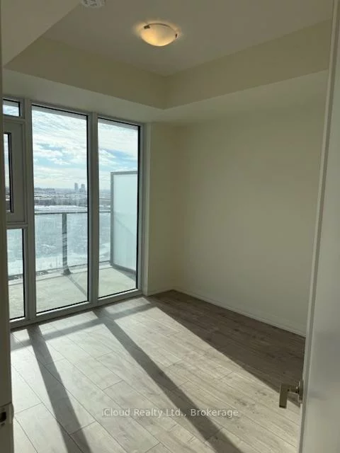 8960, Jane, Vellore Village, Vaughan