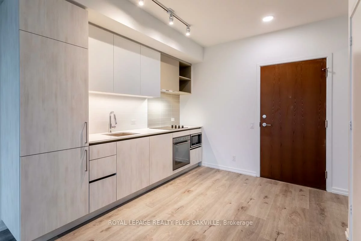 7890, Jane, Vaughan Corporate Centre, Vaughan