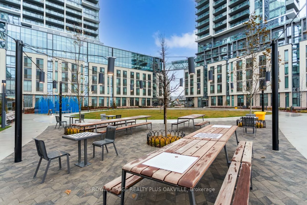 7890, Jane, Vaughan Corporate Centre, Vaughan