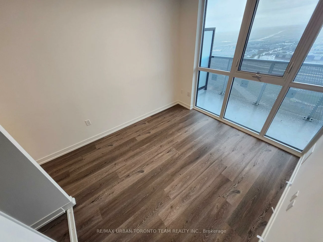 225, Commerce, Vaughan Corporate Centre, Vaughan