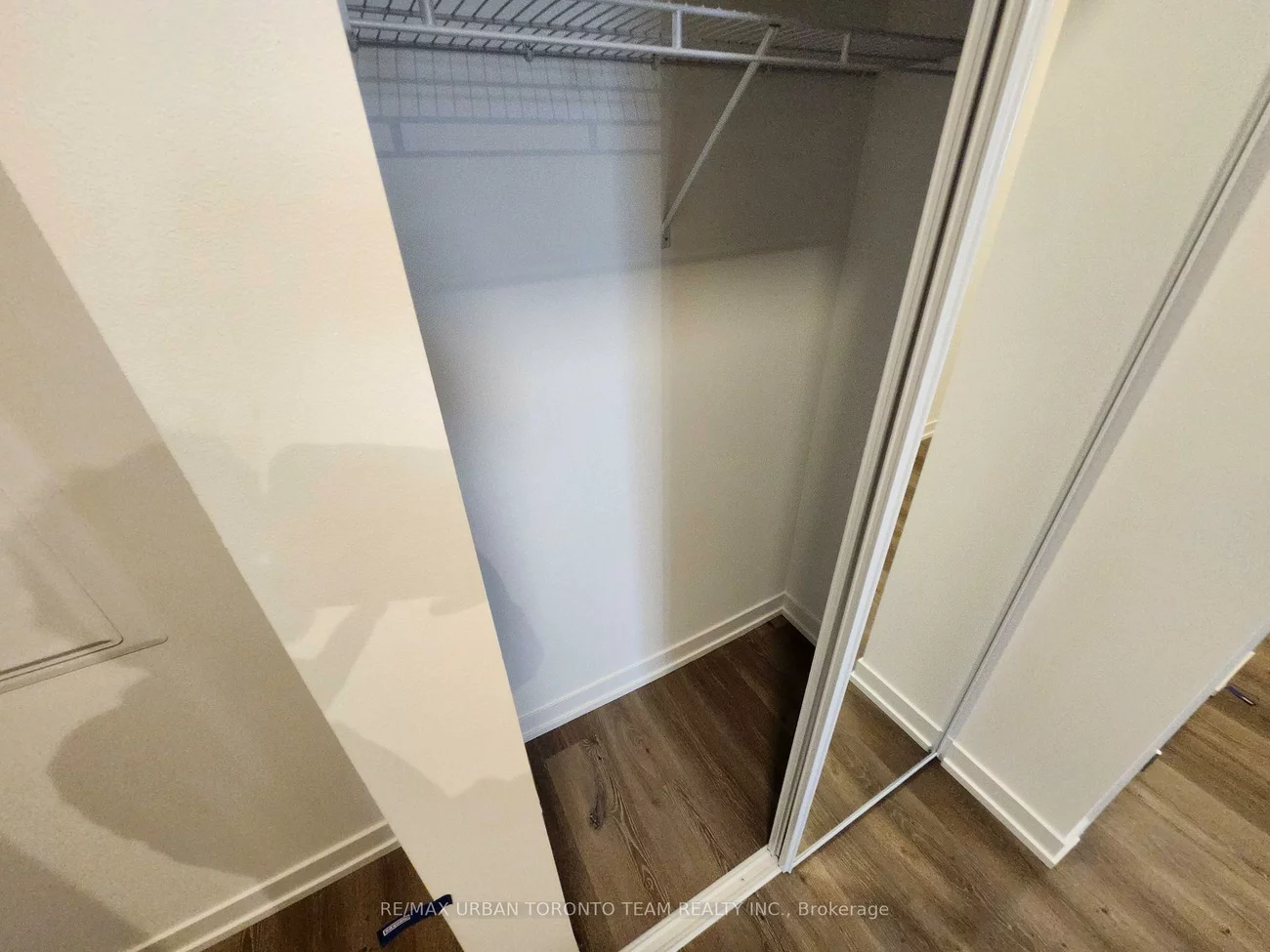 225, Commerce, Vaughan Corporate Centre, Vaughan