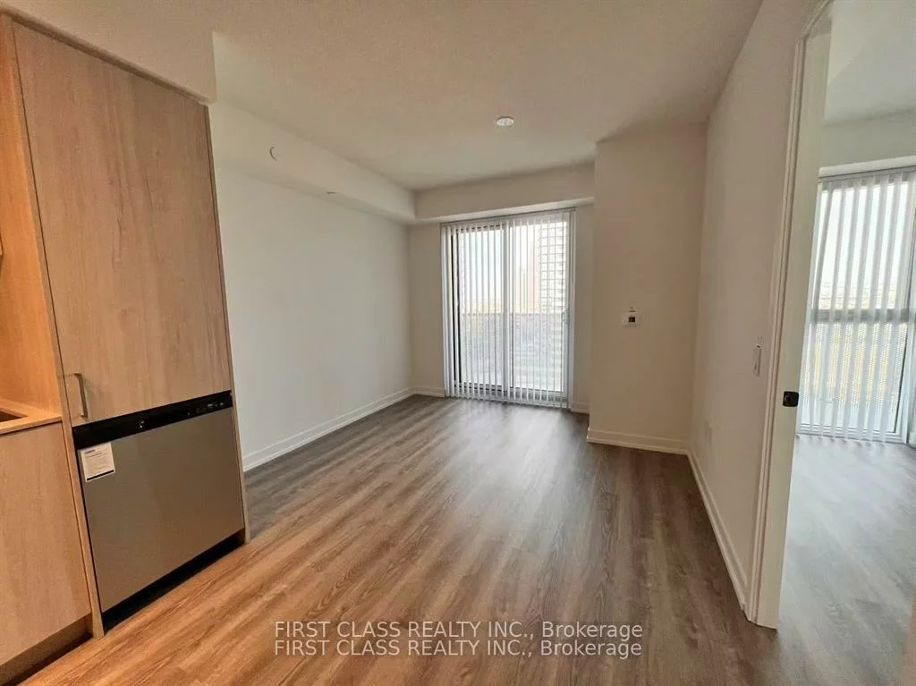 195, Commerce, Vaughan Corporate Centre, Vaughan