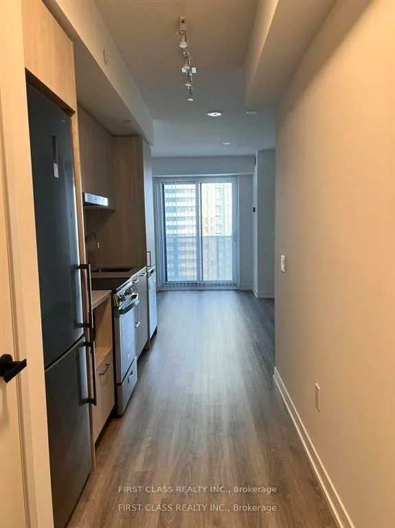 195, Commerce, Vaughan Corporate Centre, Vaughan