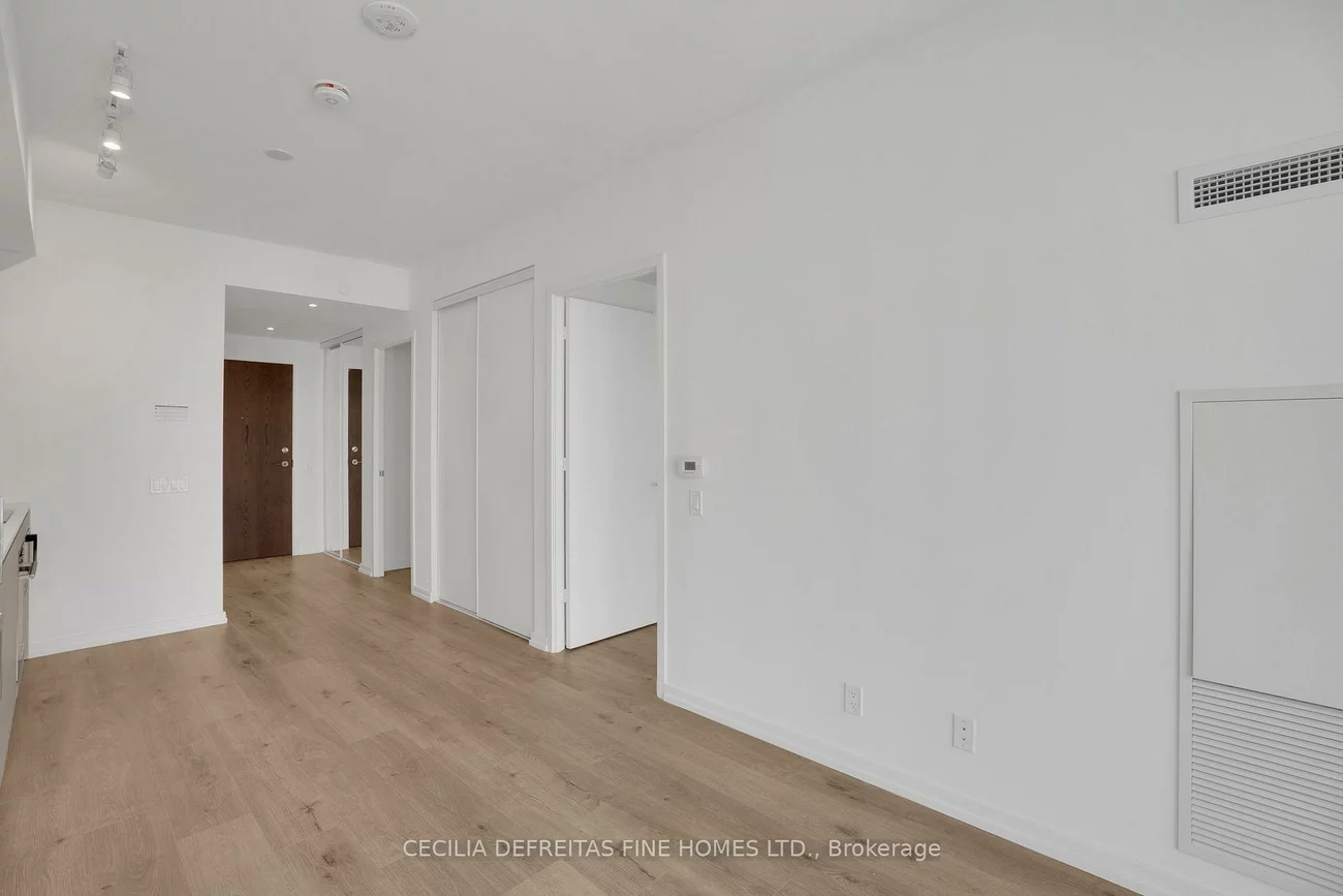 7890, Jane, Vaughan Corporate Centre, Vaughan