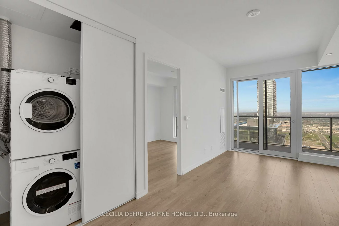 7890, Jane, Vaughan Corporate Centre, Vaughan