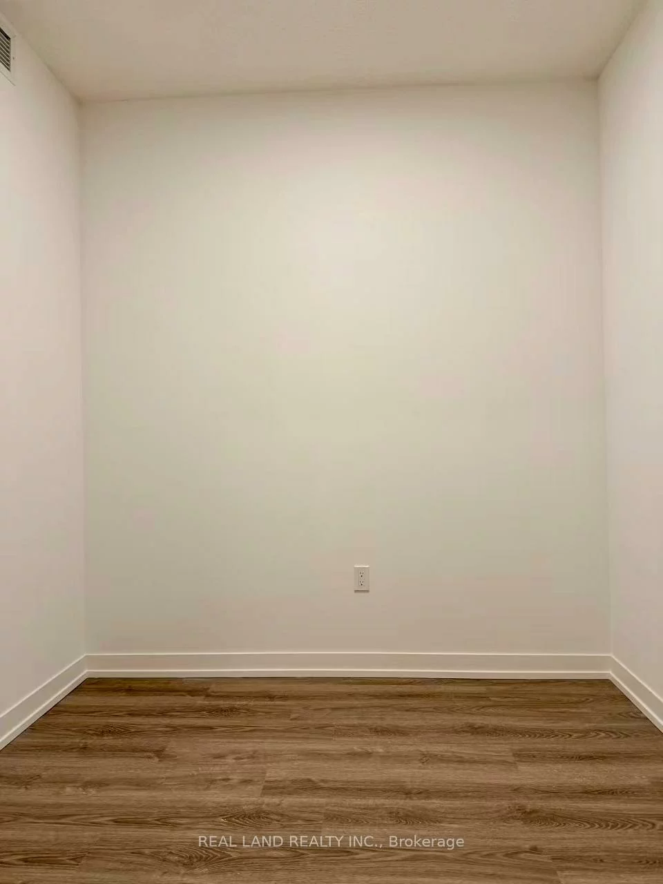 8, Interchange, Vaughan Corporate Centre, Vaughan