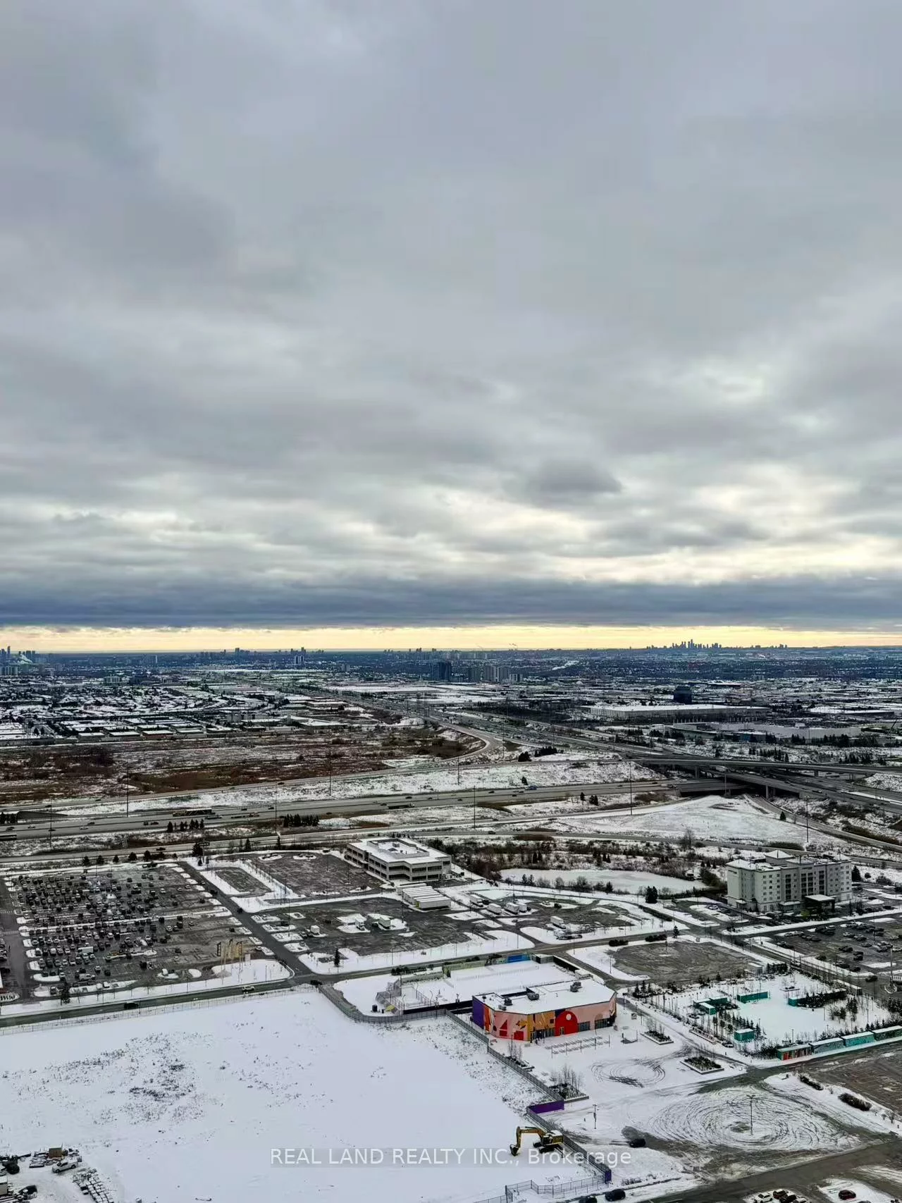 8, Interchange, Vaughan Corporate Centre, Vaughan