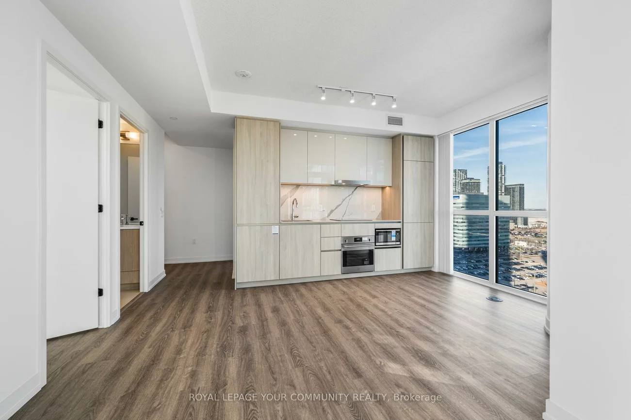 8, Interchange, Vaughan Corporate Centre, Vaughan