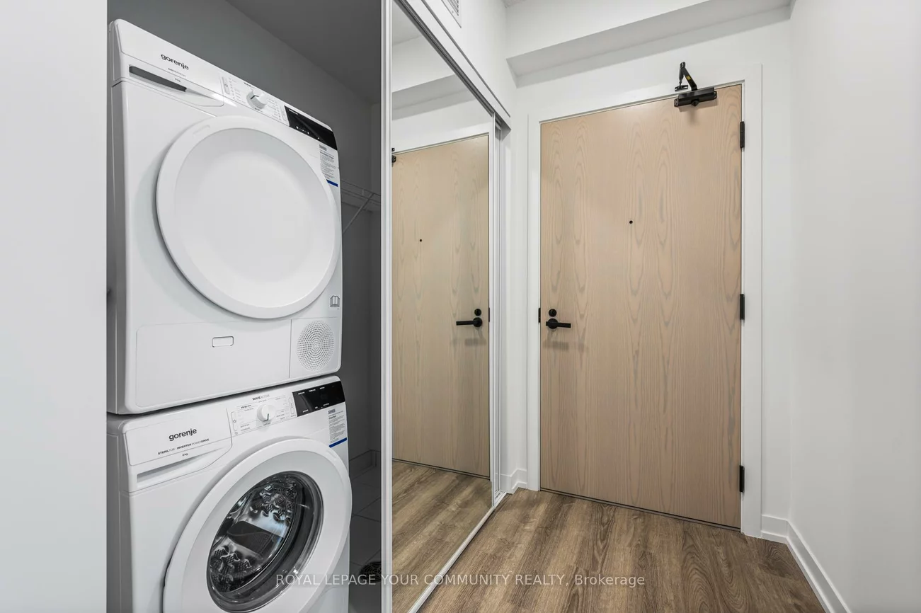 8, Interchange, Vaughan Corporate Centre, Vaughan