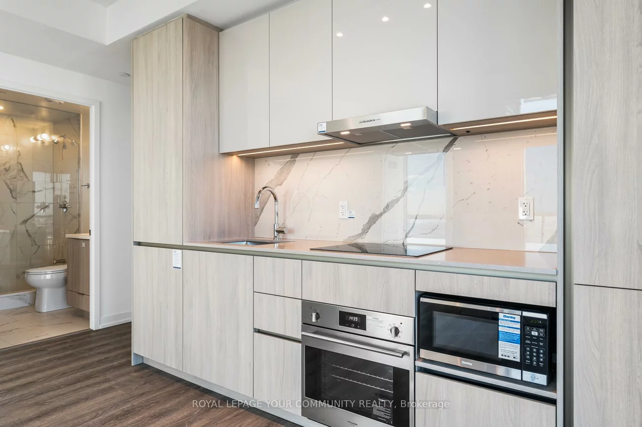 8, Interchange, Vaughan Corporate Centre, Vaughan