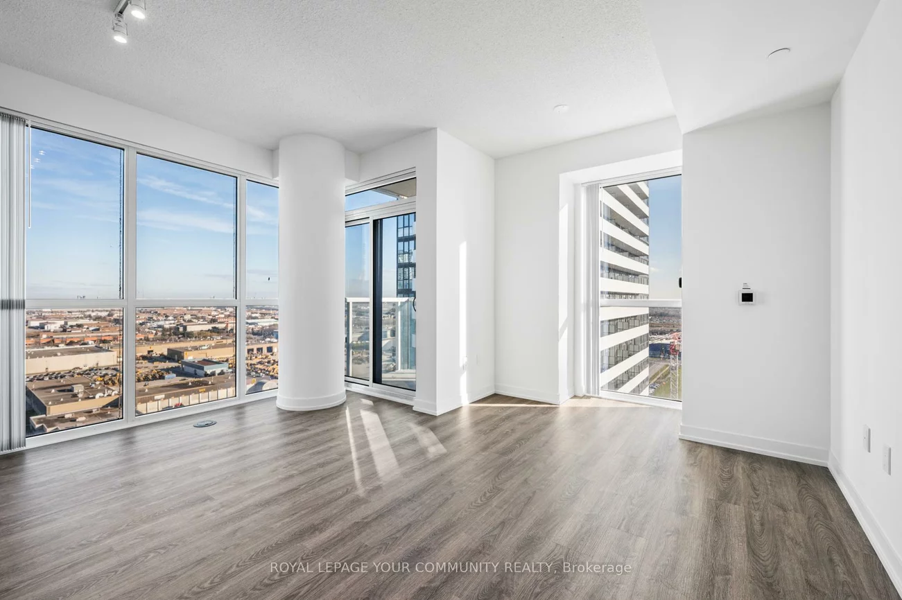 8, Interchange, Vaughan Corporate Centre, Vaughan