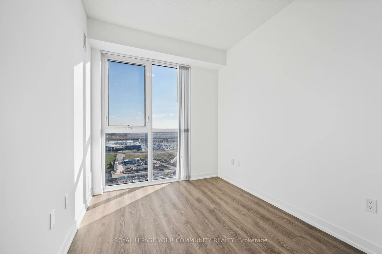 8, Interchange, Vaughan Corporate Centre, Vaughan