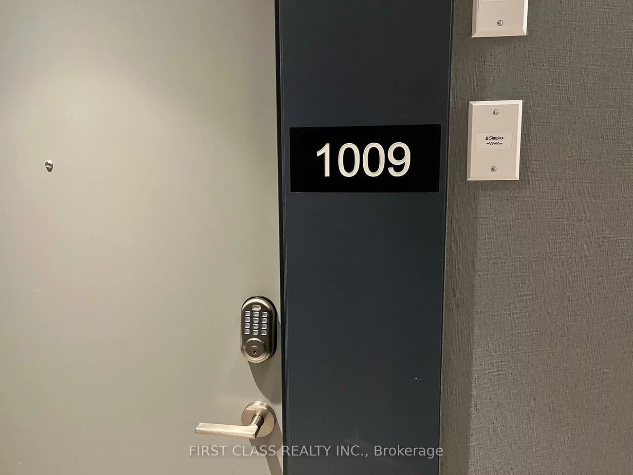 50, Upper Mall, Brownridge, Vaughan