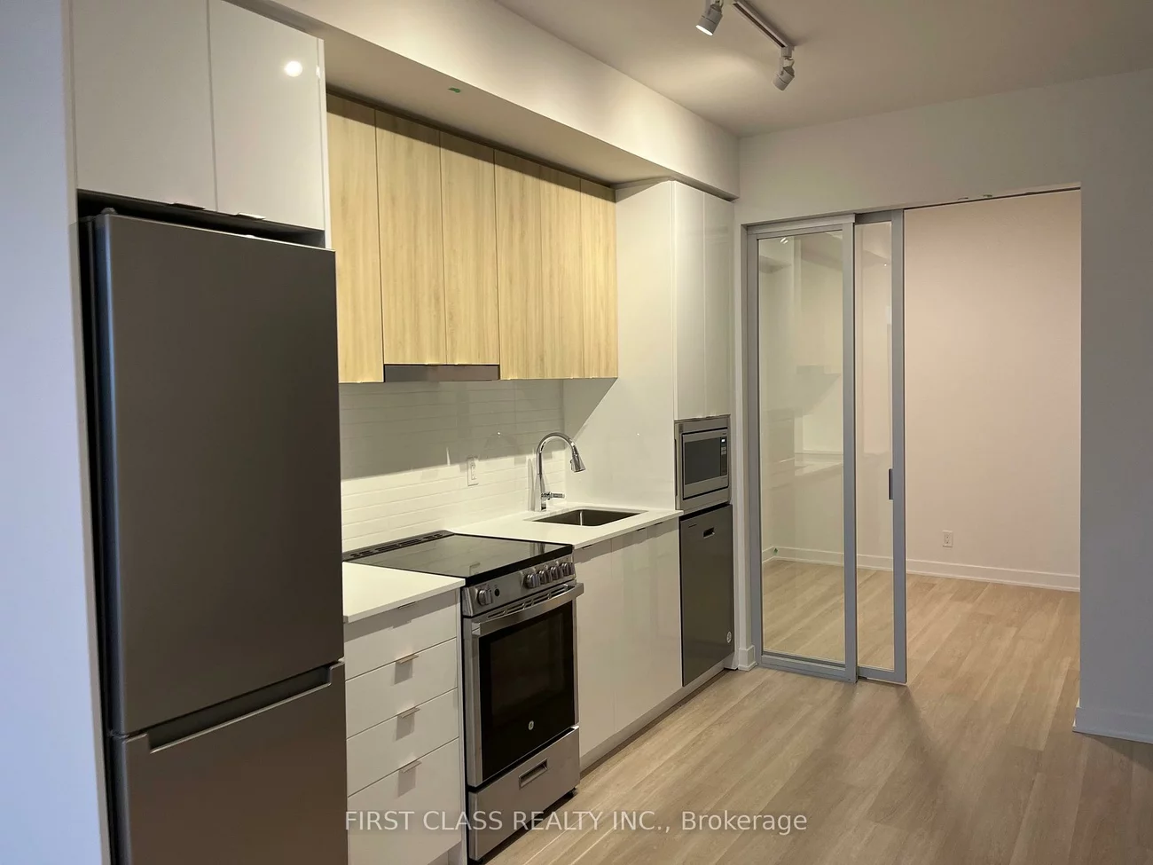 50, Upper Mall, Brownridge, Vaughan