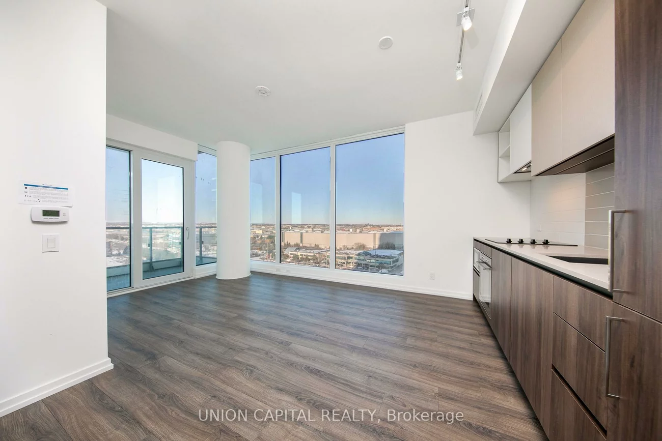 1000, Portage, Vaughan Corporate Centre, Vaughan