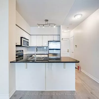 9225, Jane, Maple, Vaughan