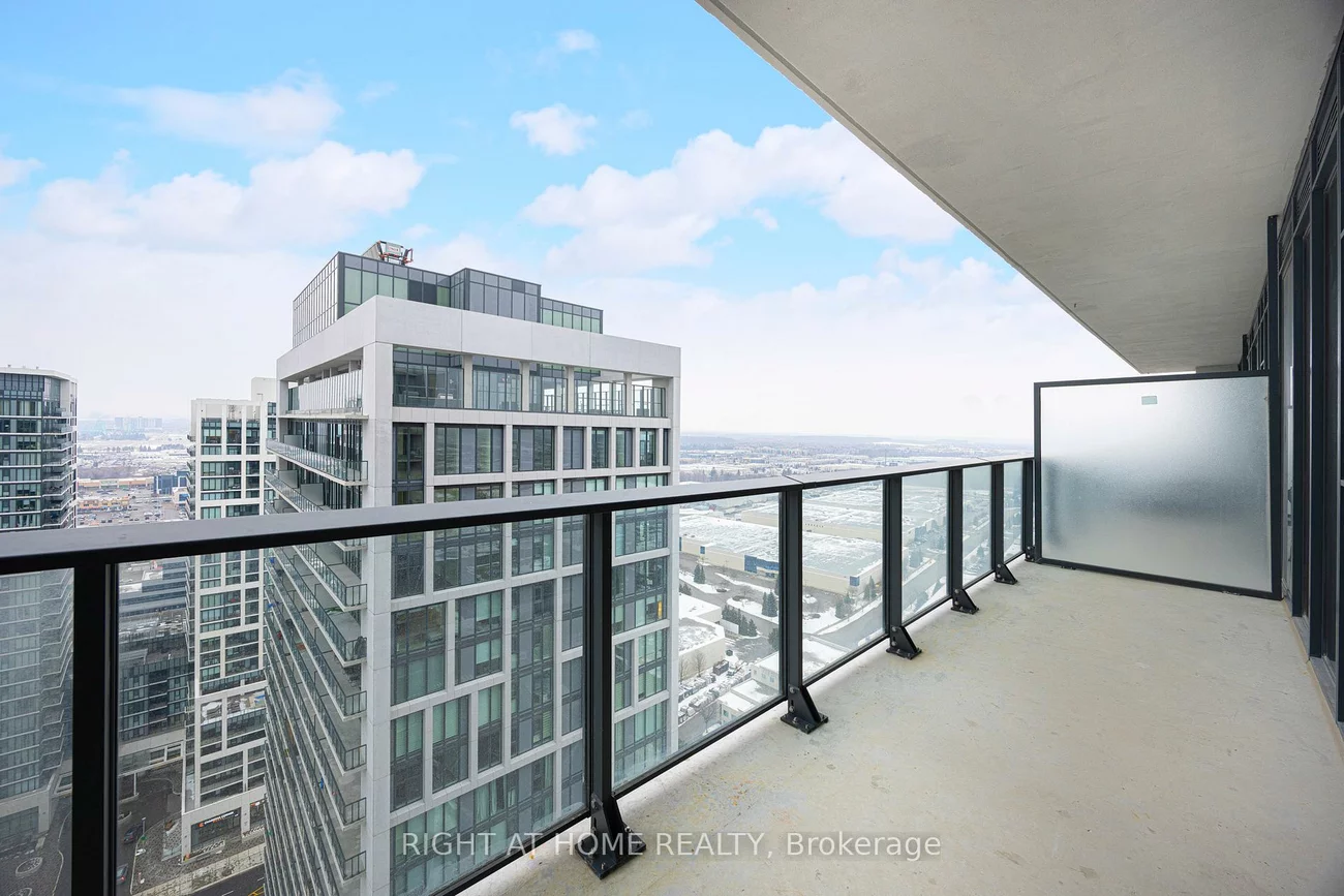 8960, Jane, Vellore Village, Vaughan