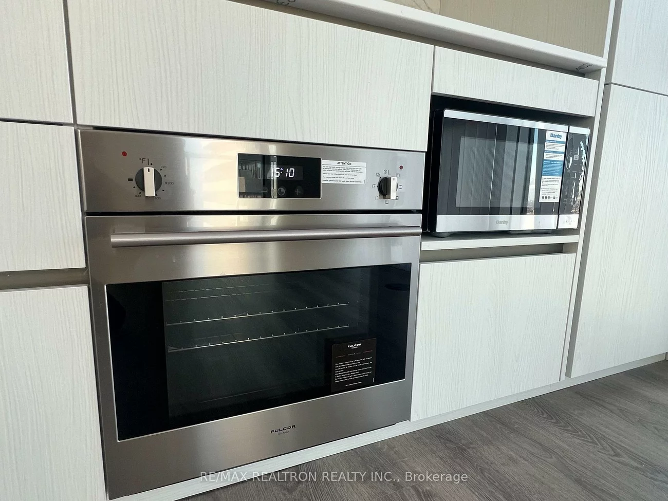 8, Interchange, Vaughan Corporate Centre, Vaughan