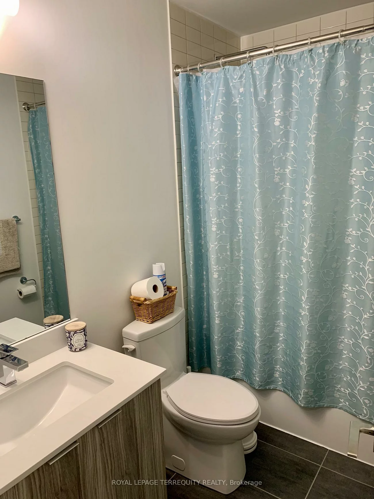 2908, Highway 7, Concord, Vaughan