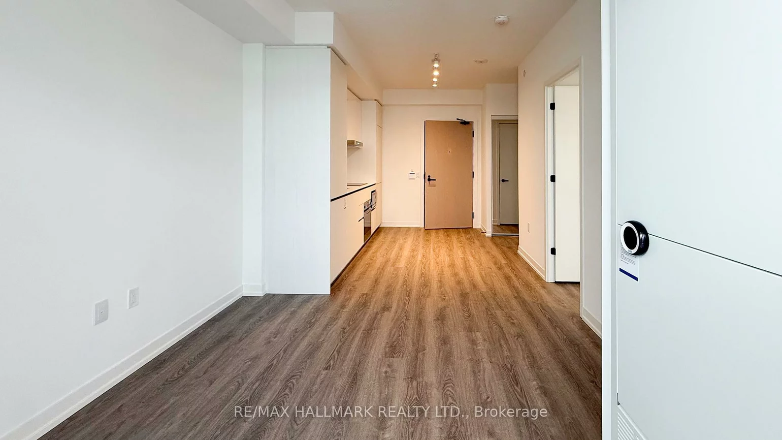 8, Interchange, Vaughan Corporate Centre, Vaughan