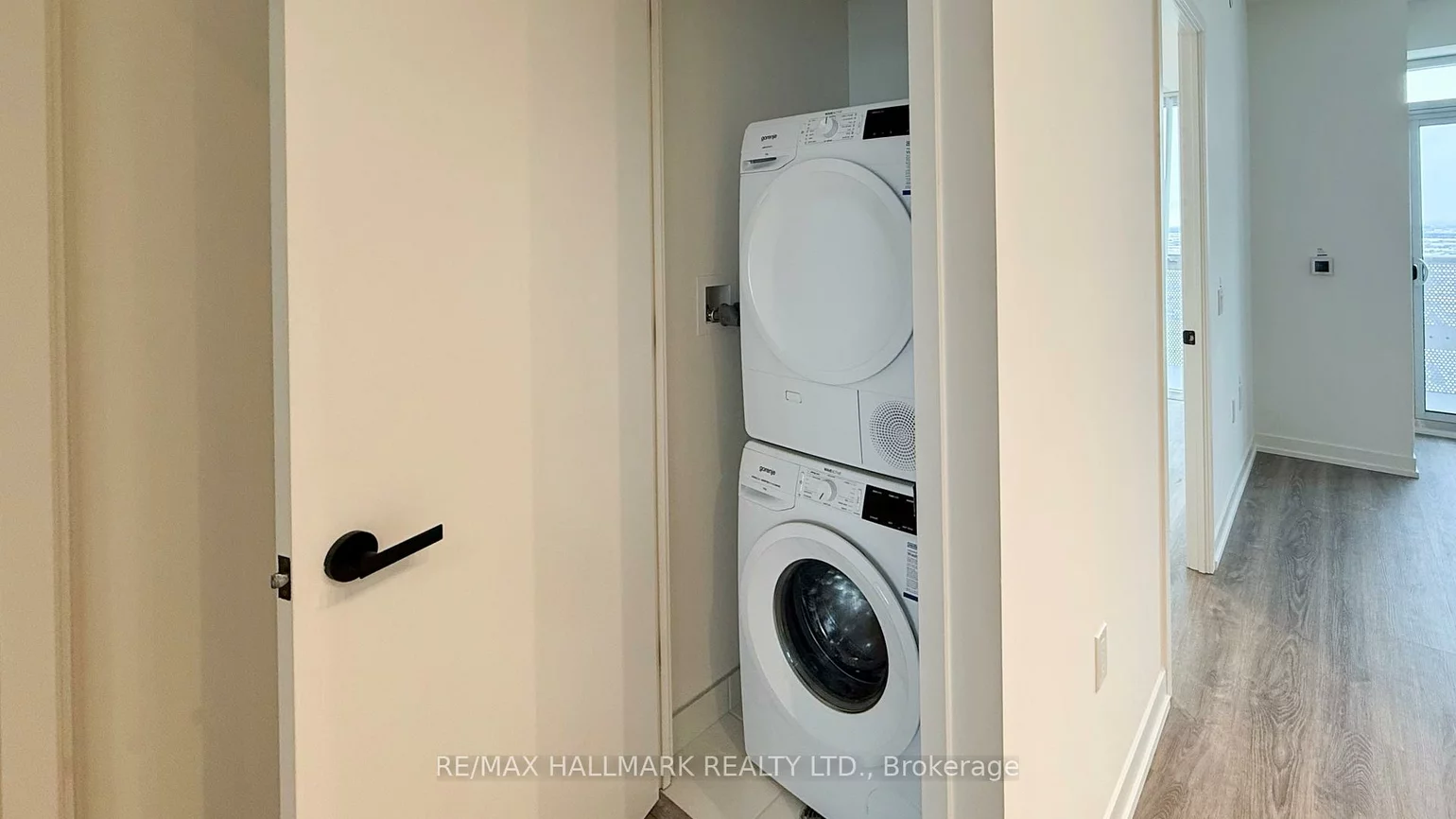 8, Interchange, Vaughan Corporate Centre, Vaughan