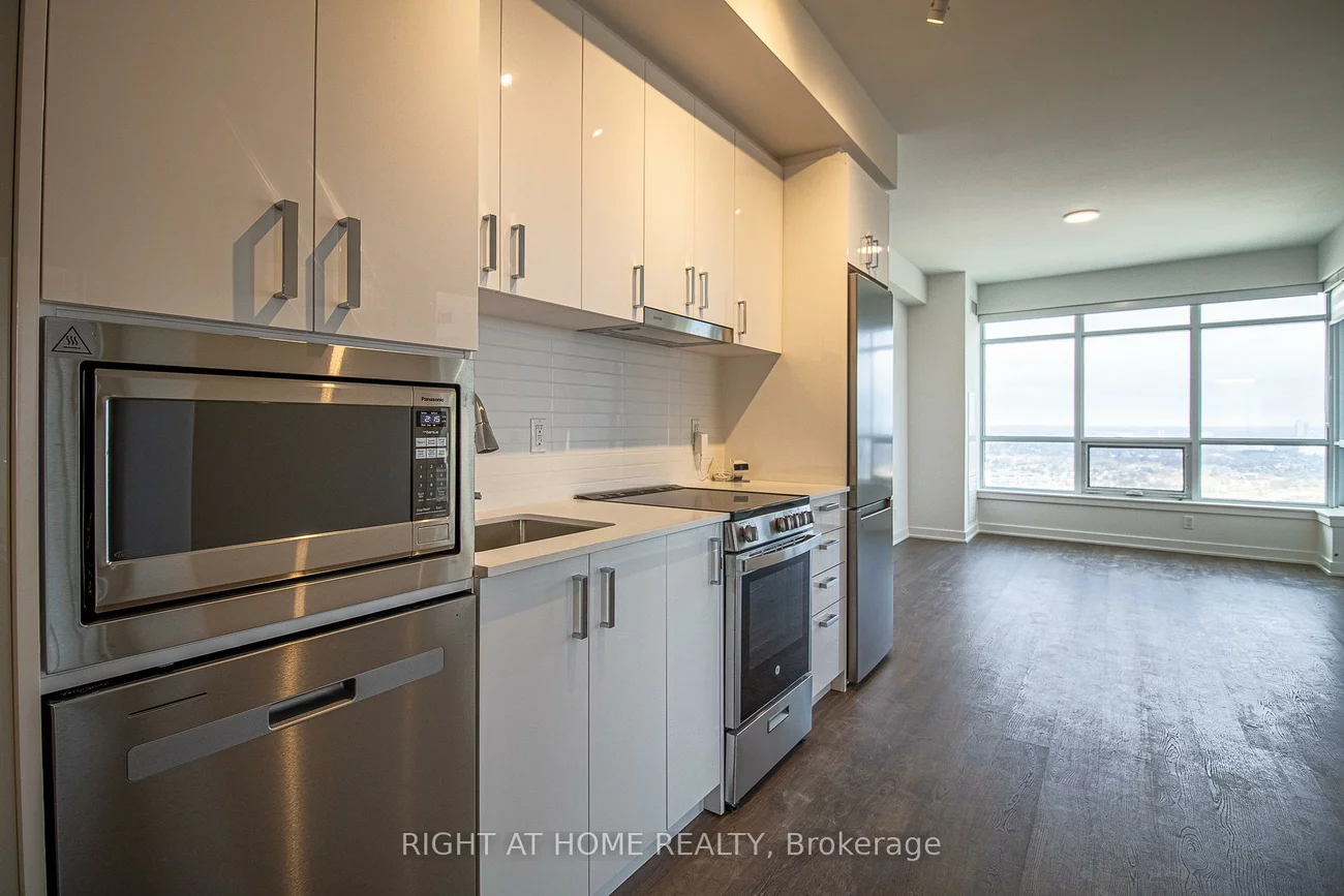 50, Upper Mall, Brownridge, Vaughan