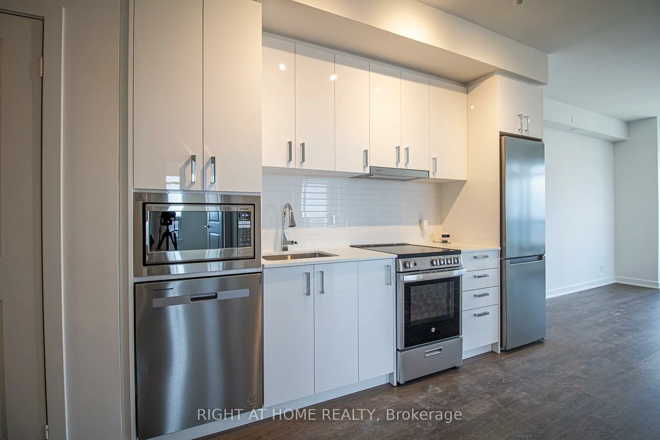 50, Upper Mall, Brownridge, Vaughan