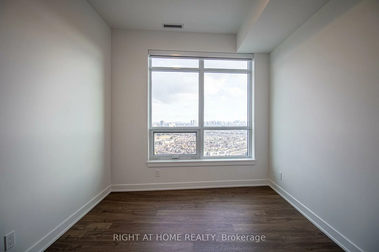 50, Upper Mall, Brownridge, Vaughan