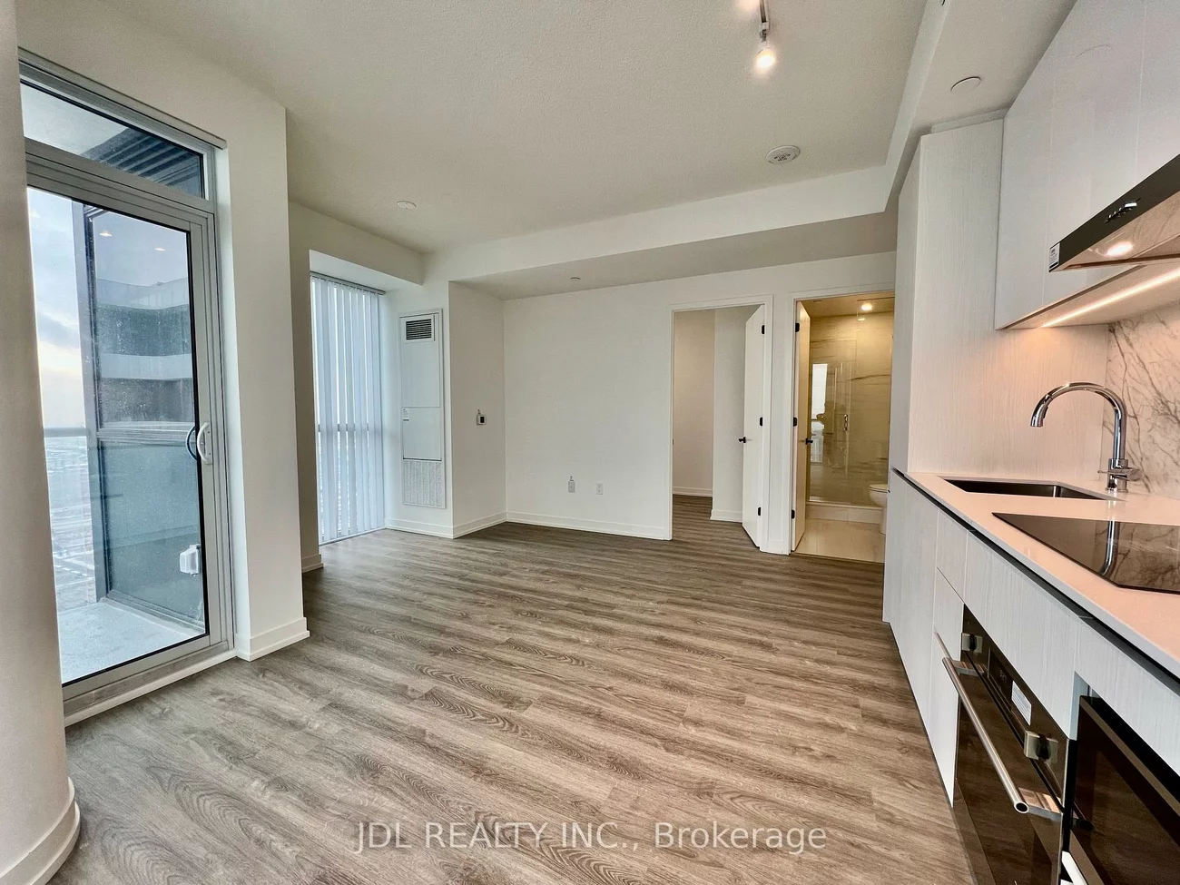 8, Interchange, Vaughan Corporate Centre, Vaughan