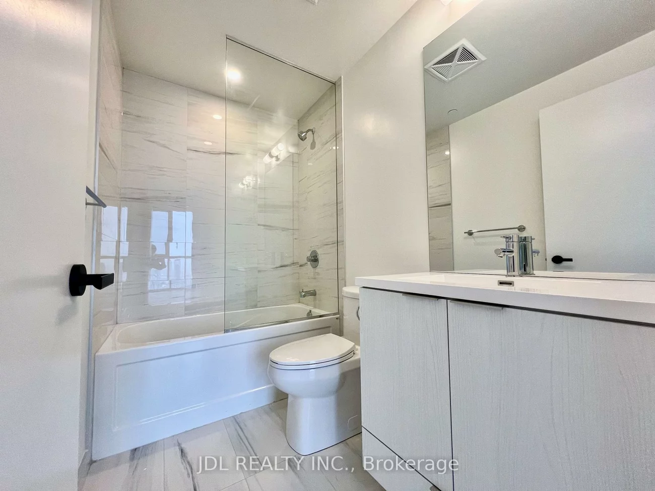 8, Interchange, Vaughan Corporate Centre, Vaughan