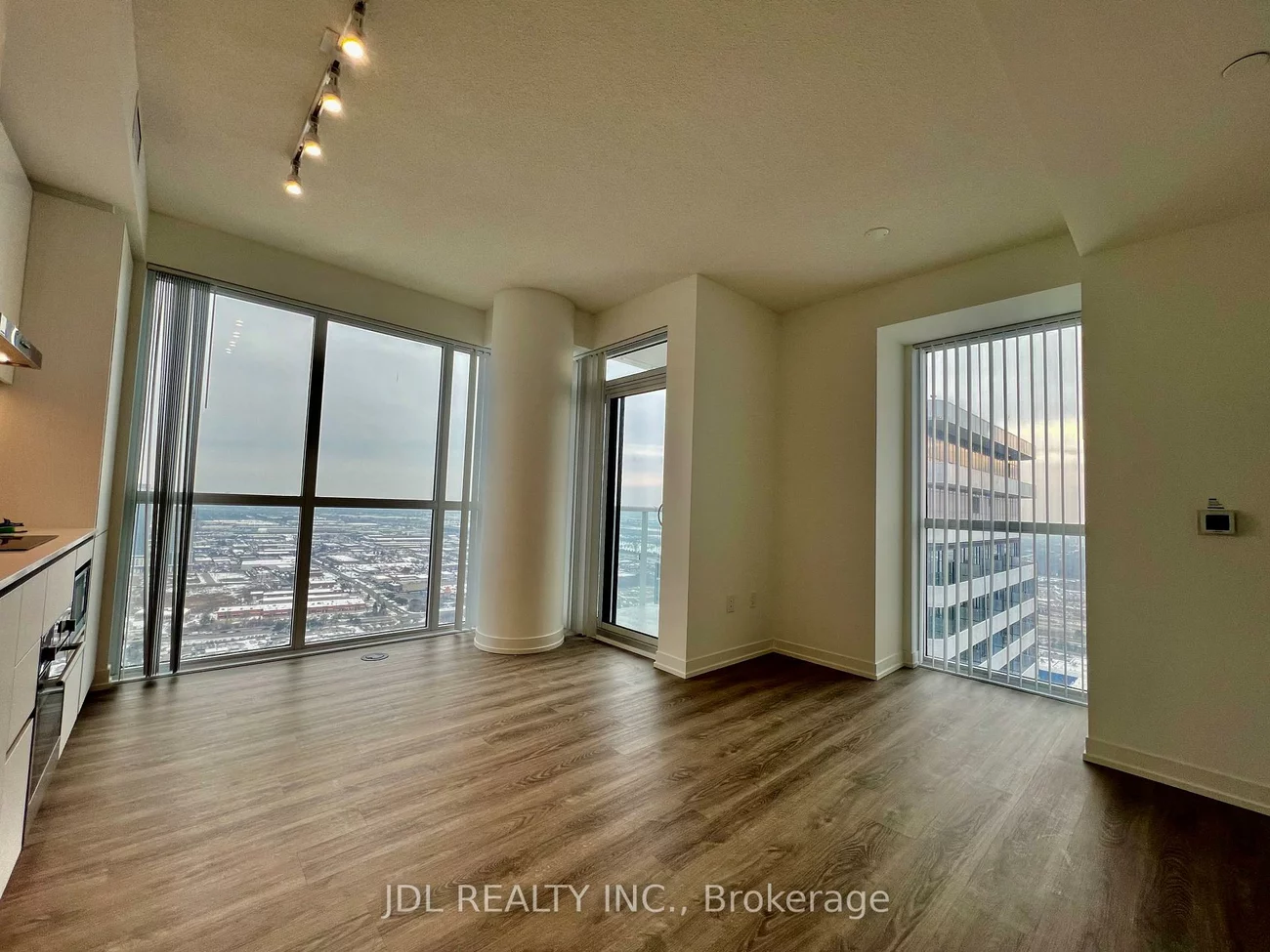 8, Interchange, Vaughan Corporate Centre, Vaughan