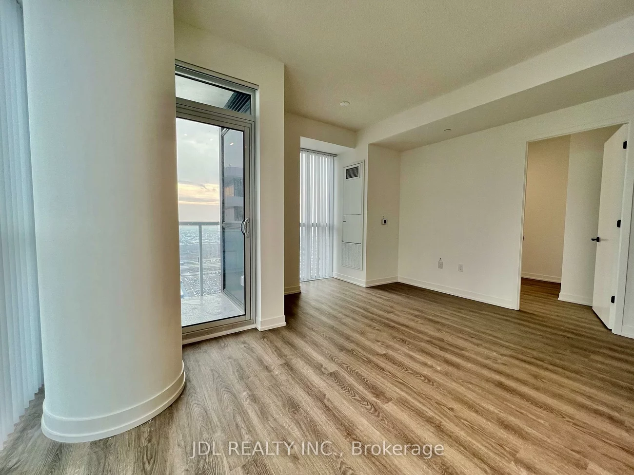 8, Interchange, Vaughan Corporate Centre, Vaughan