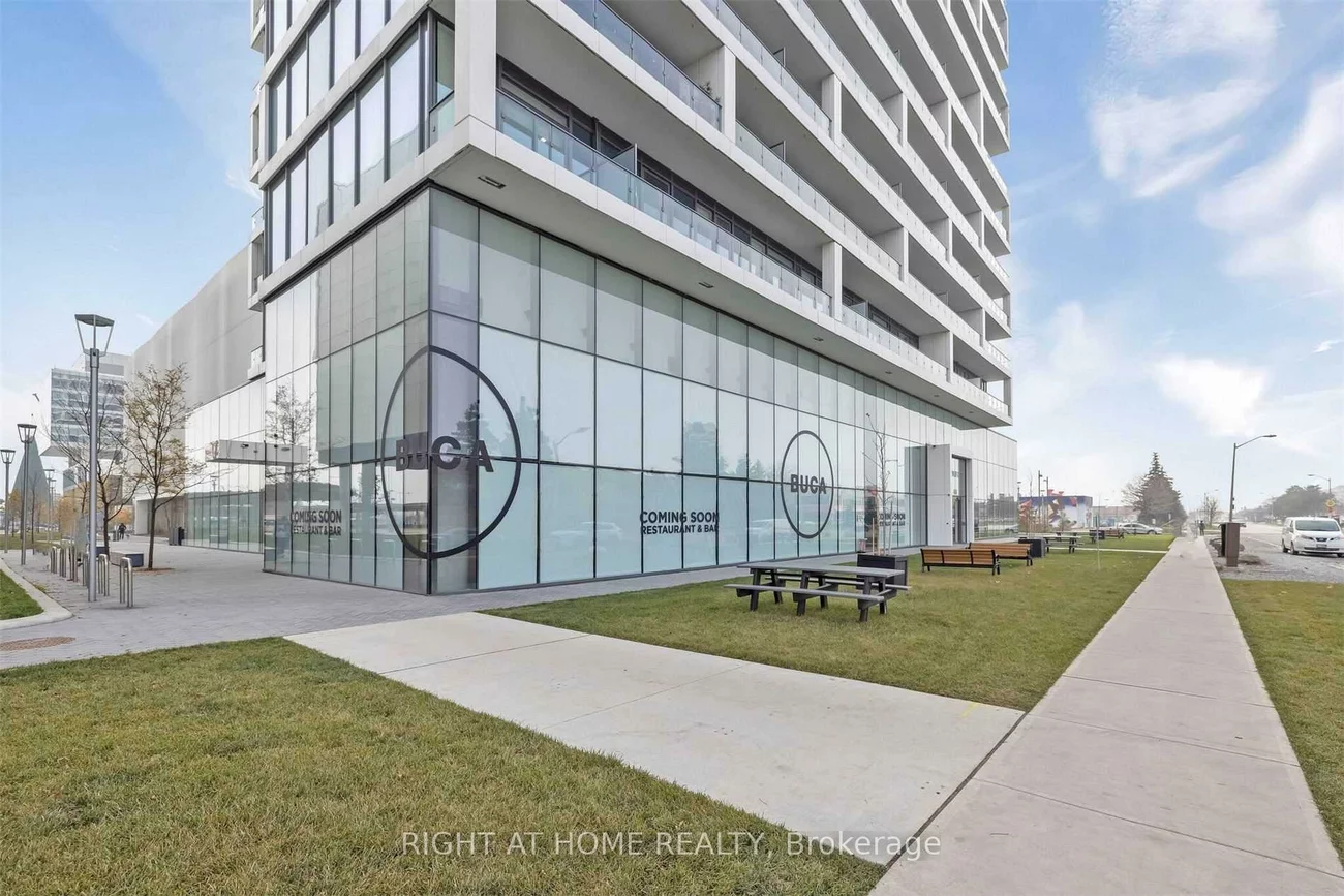 898, Portage, Vaughan Corporate Centre, Vaughan