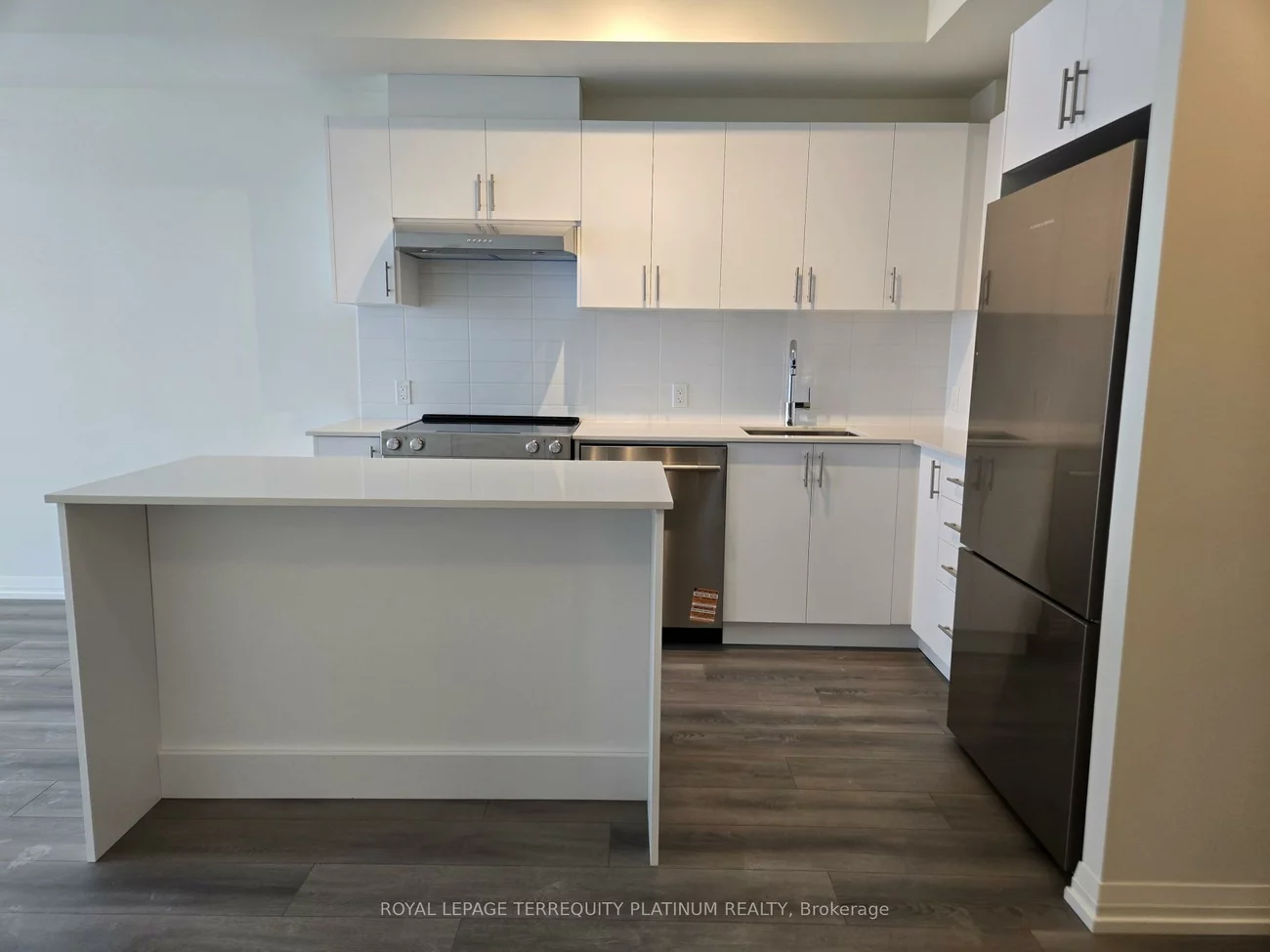 27, Korda, Vellore Village, Vaughan