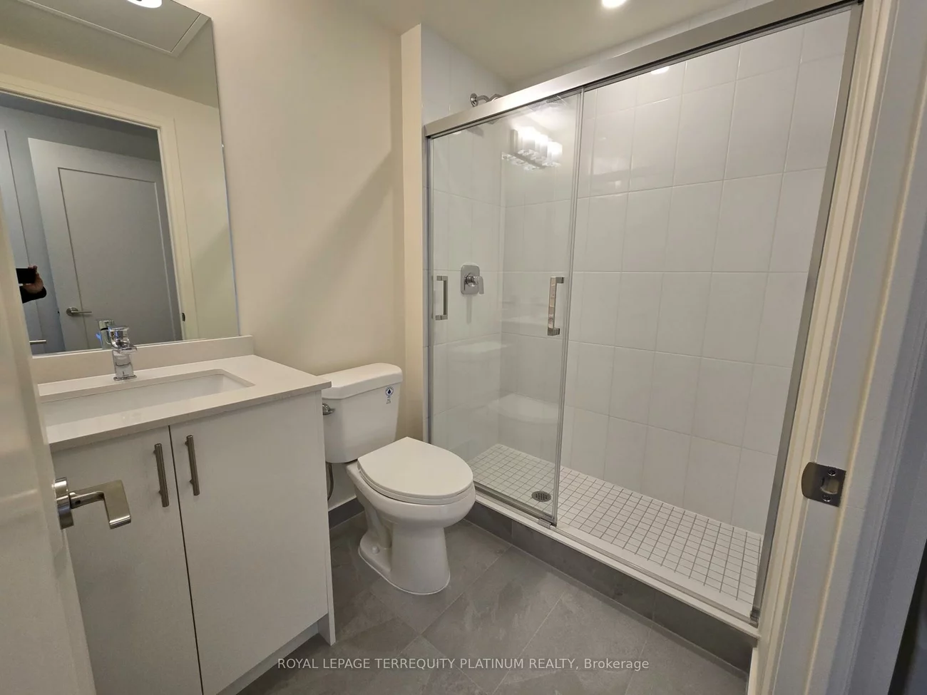 27, Korda, Vellore Village, Vaughan