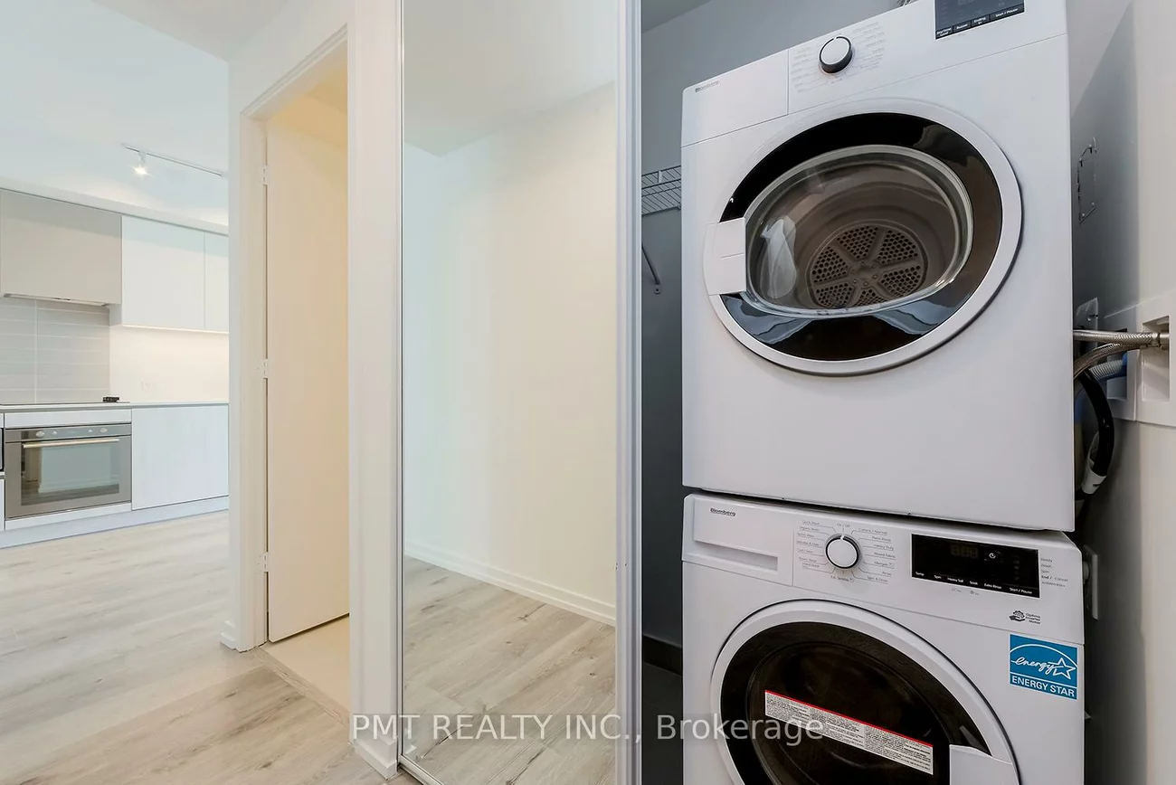 7890, Jane, Vaughan Corporate Centre, Vaughan