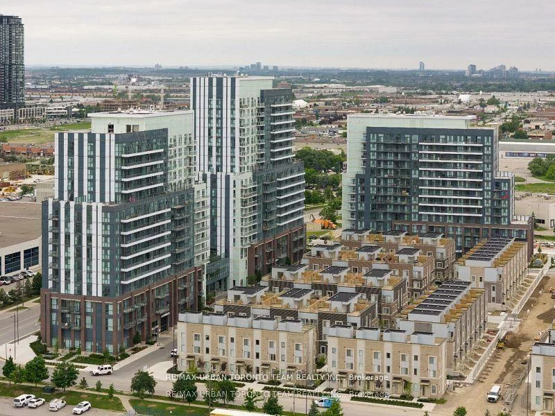 151, Honeycrisp, Vaughan Corporate Centre, Vaughan