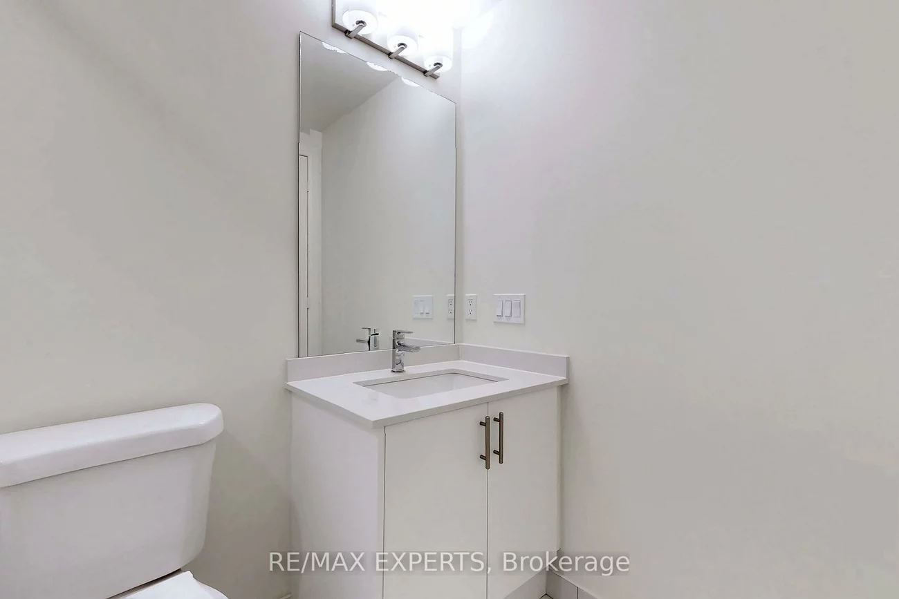 8960, Jane, Vellore Village, Vaughan