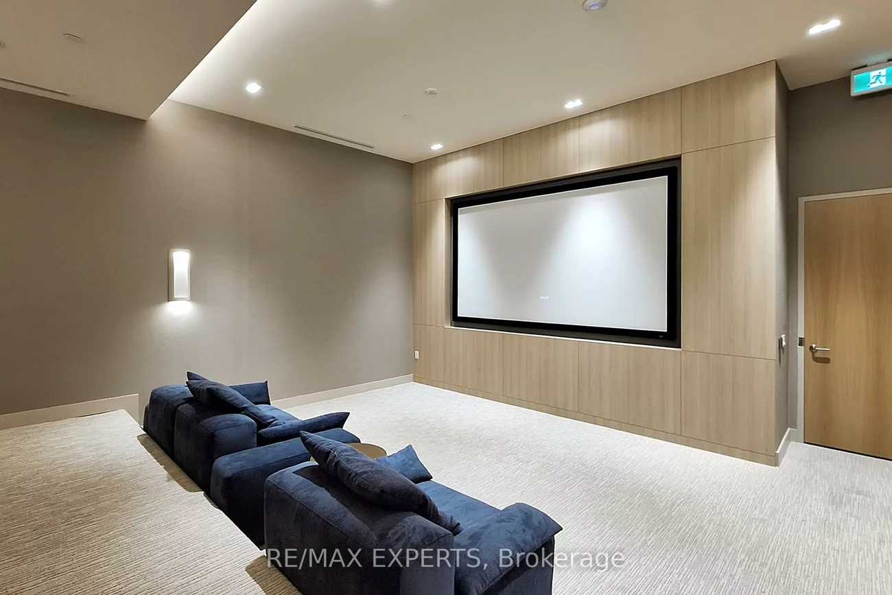 8960, Jane, Vellore Village, Vaughan