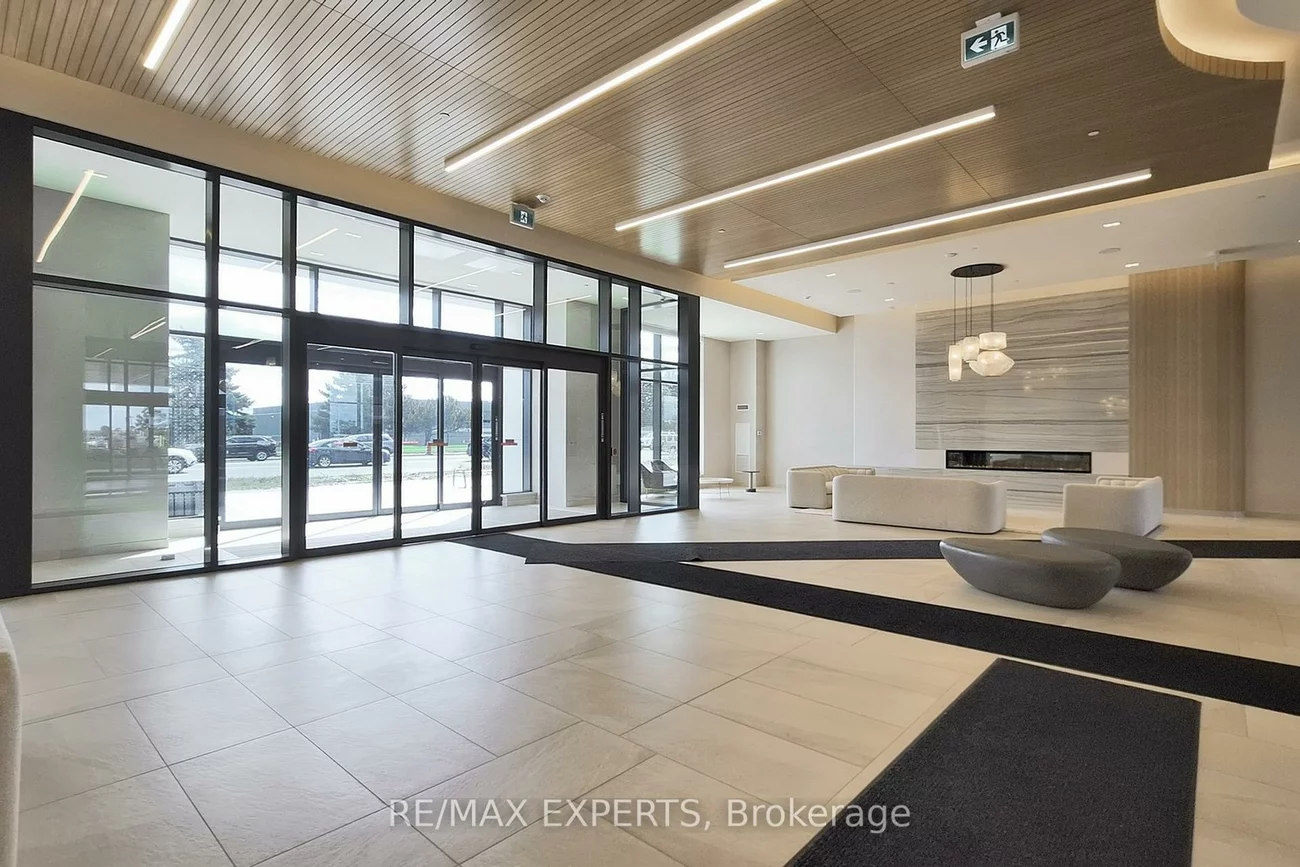 8960, Jane, Vellore Village, Vaughan