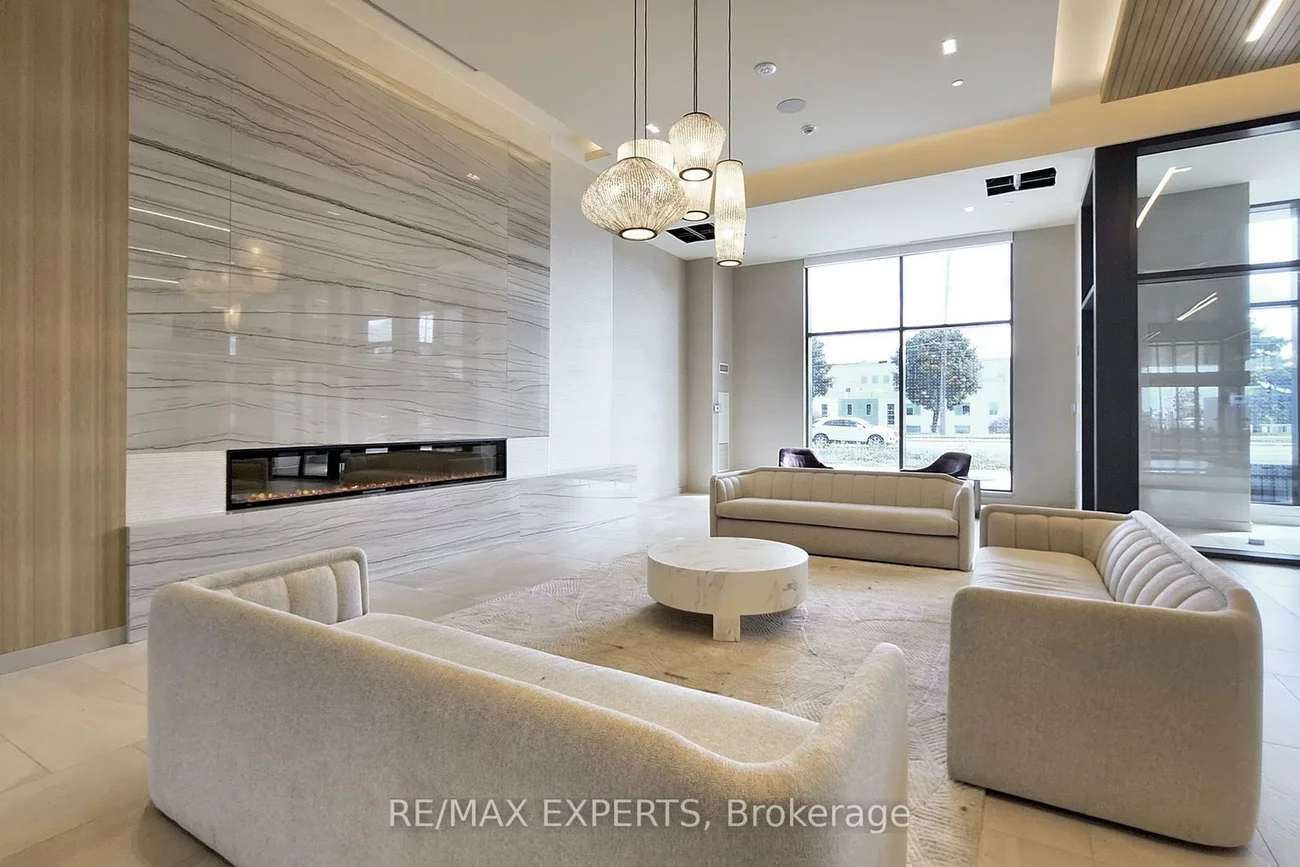 8960, Jane, Vellore Village, Vaughan